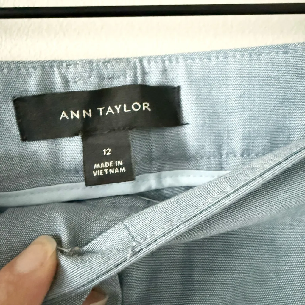 Ann Taylor Cotton High Rise Ankle Trouser in Pale Blue Size 12 - Image 5