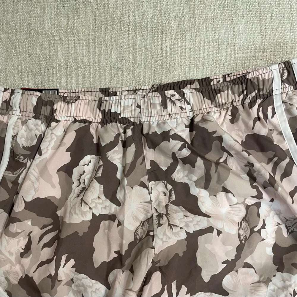 Calvin Klein Athletic Shorts - Image 6