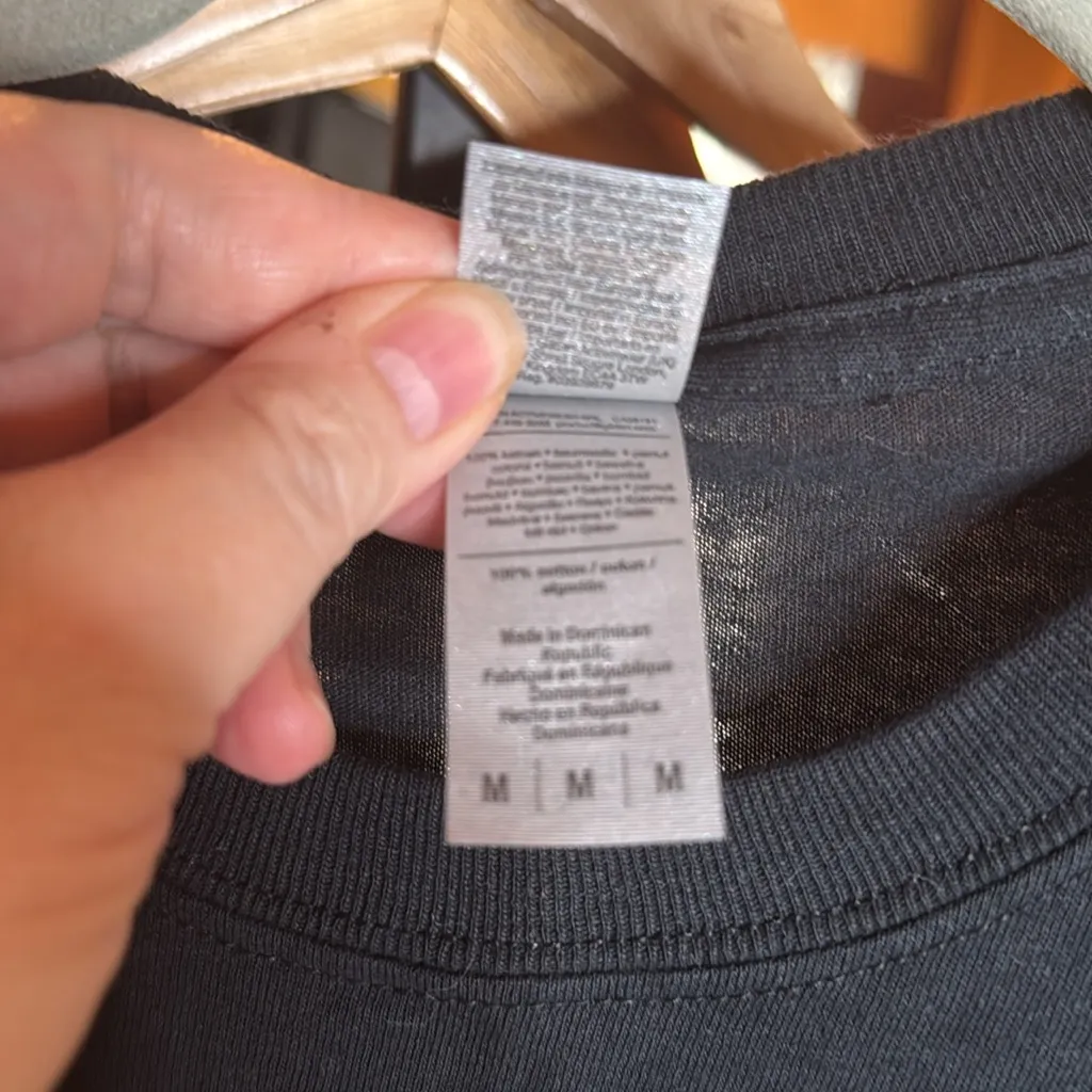 NWOT Gildan “On A Dark Desert Highway Cool Wind In My Hair” Black Tee Sz Medium - Image 6