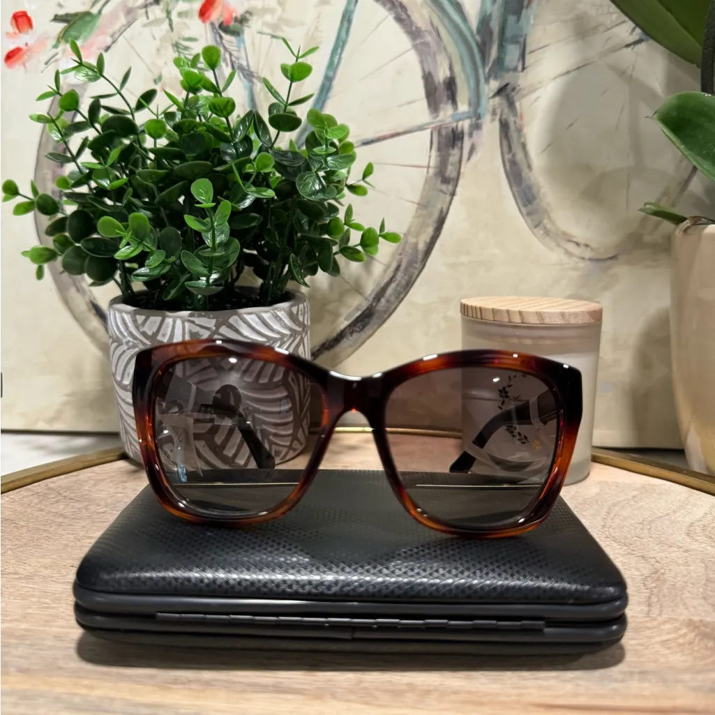 SALVATORE FERRAGAMO brown cat eye sunglasses π¦ - Image 5