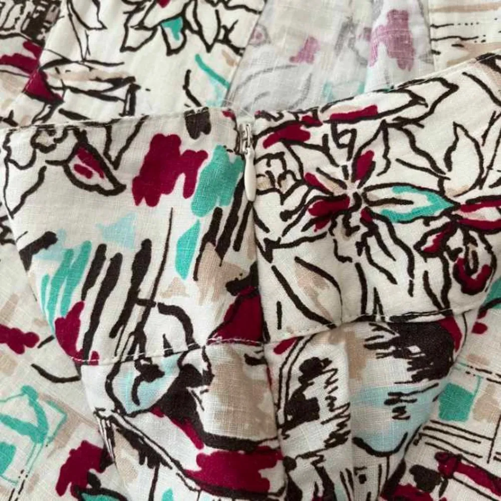 Merona‎ 100% Linen Floral and City Scape Print Skirt - Image 3