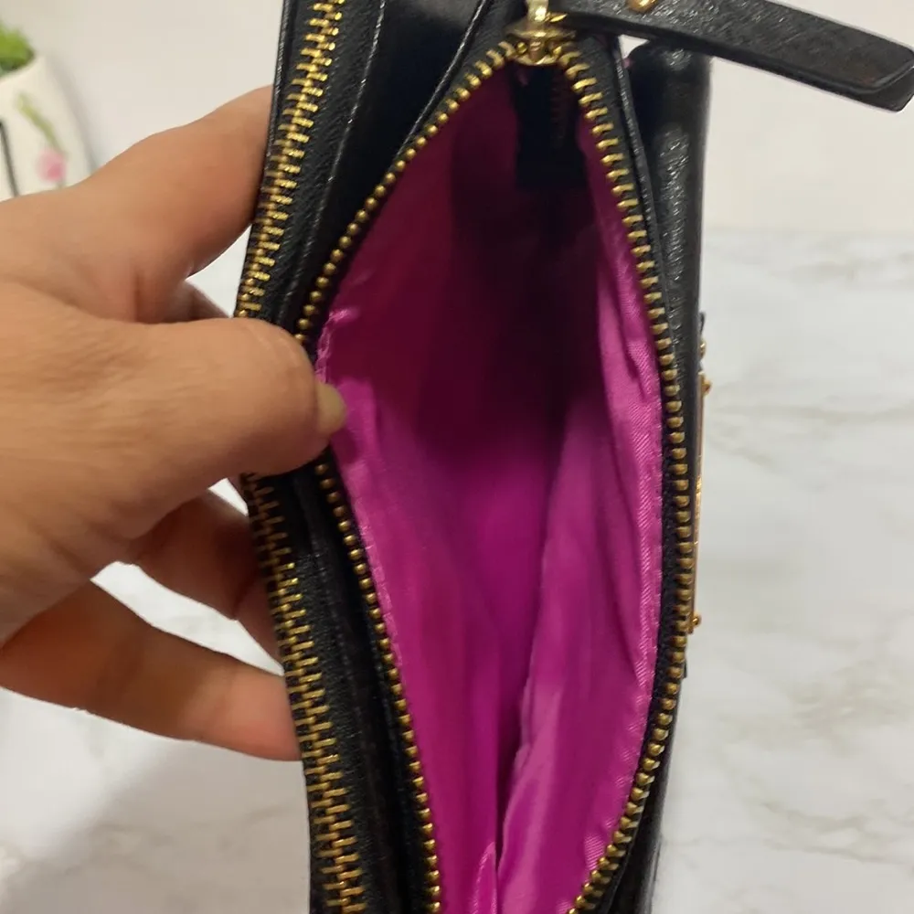 Nicole by Nicole Miller black leather cross body - Image 7