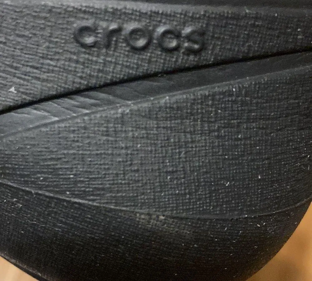 Crocs Slip On Shoes Black Closed Toe - Image 4