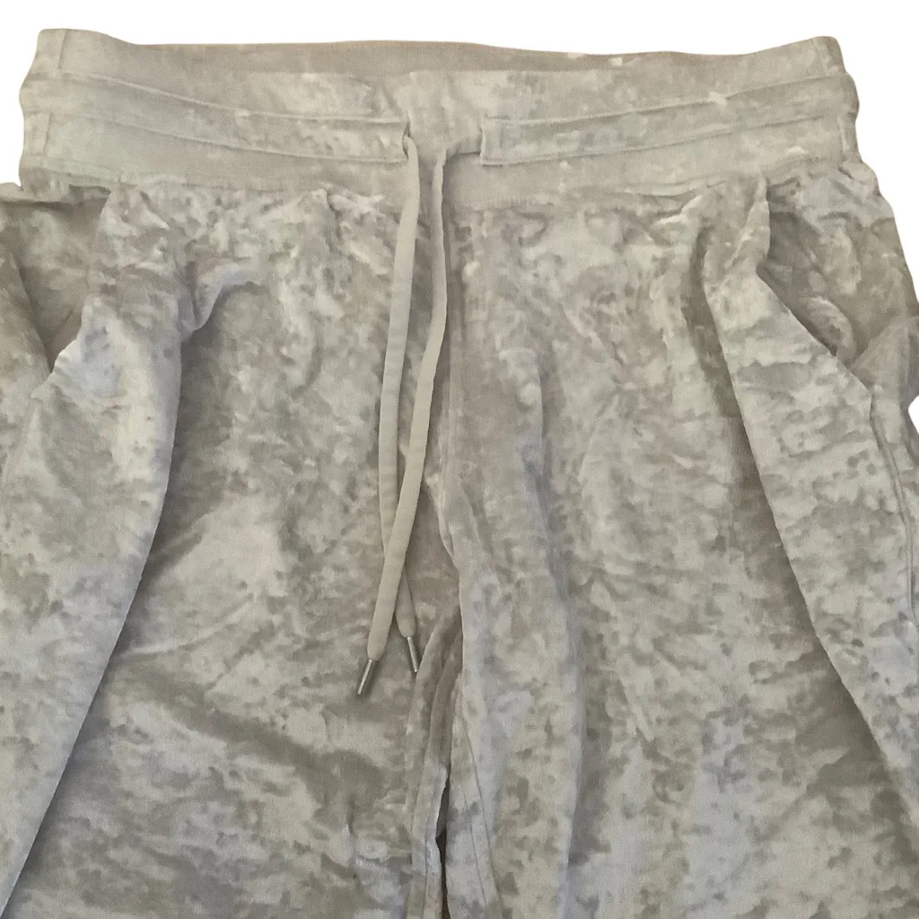 Lululemon ready to crush velvet jogger pants chrome silver high waist size 10 - Image 9