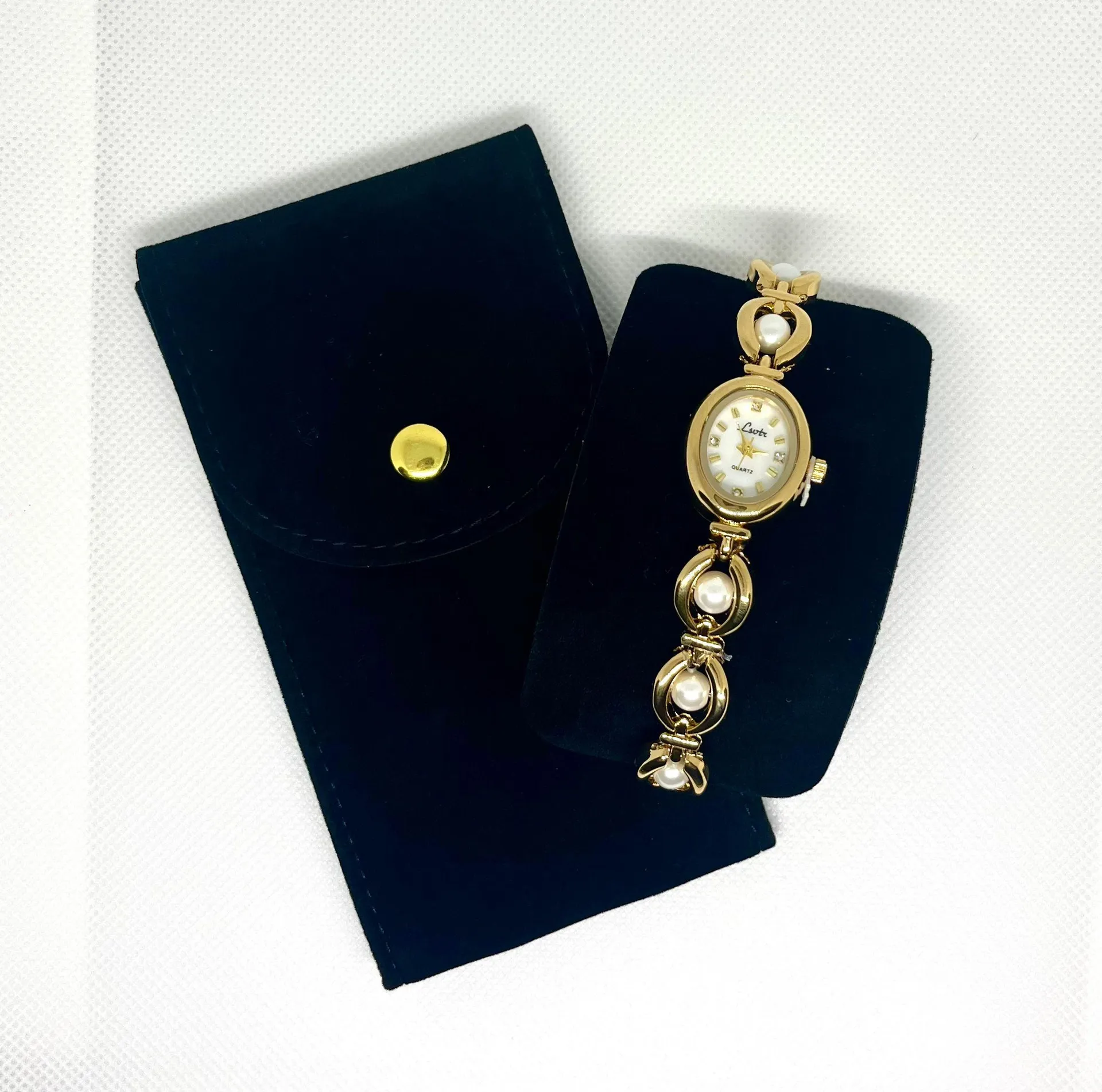 Gold And Pearl Vintage Style Classy Luxury Watch - Image 3