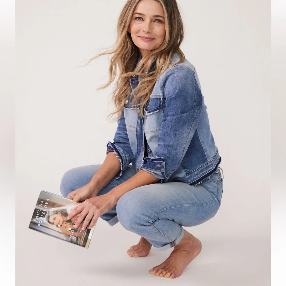 Chico’s NWT So Slimming Girlfriend Cropped Jeans in Cerulean Indigo Size 2.5 14 - Image 2