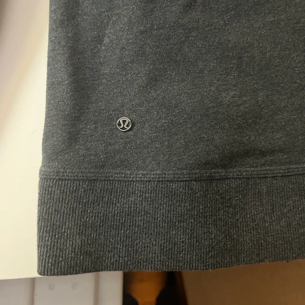 Lululemon  Stress Less Charcoal Grey Funnel Neck Athletic Pullover Hoodie Size - Image 7
