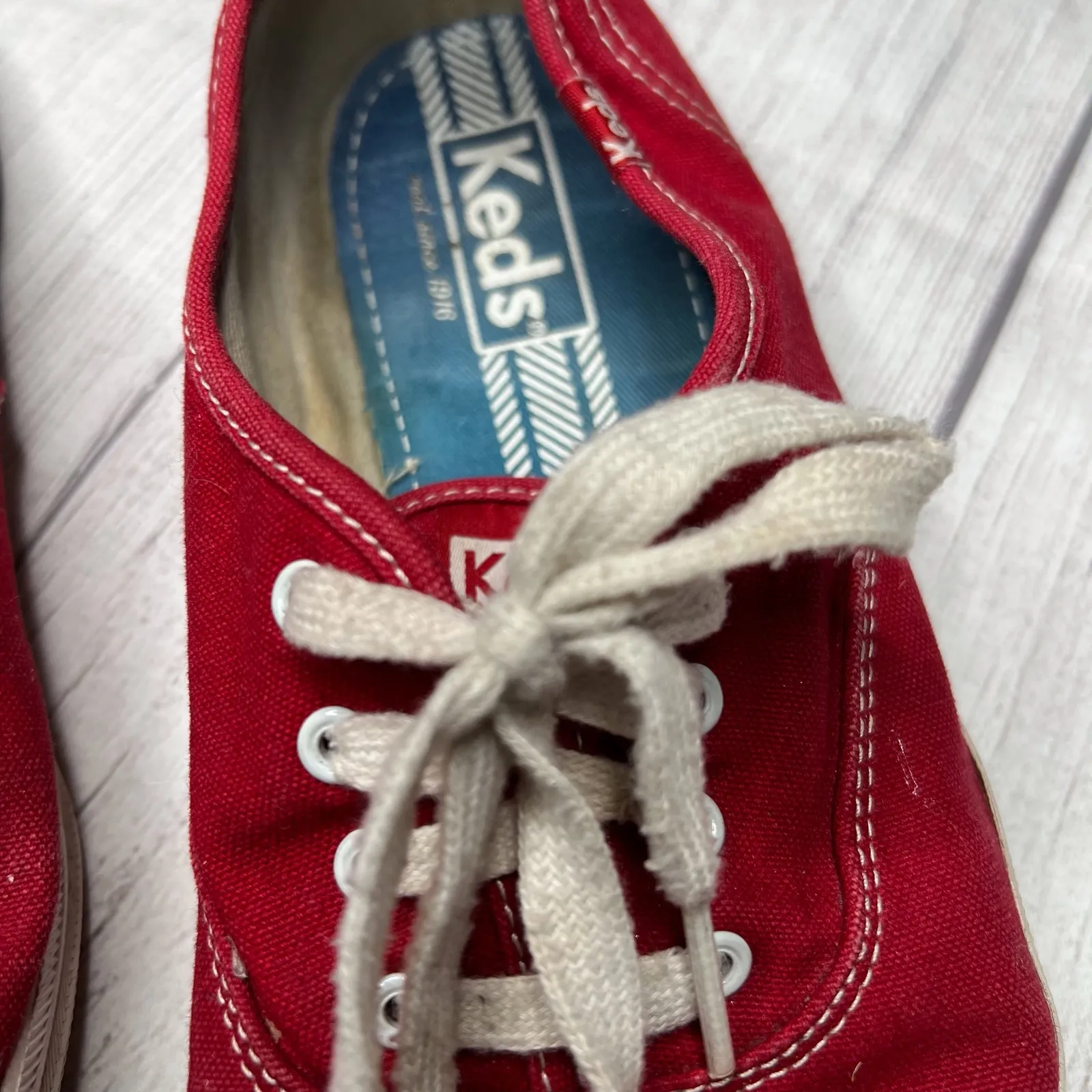 Keds Original Red Canvas Sneaker Shoes Classic Minimalist US 7 UK 4.5 EUR 37.5 - Image 4