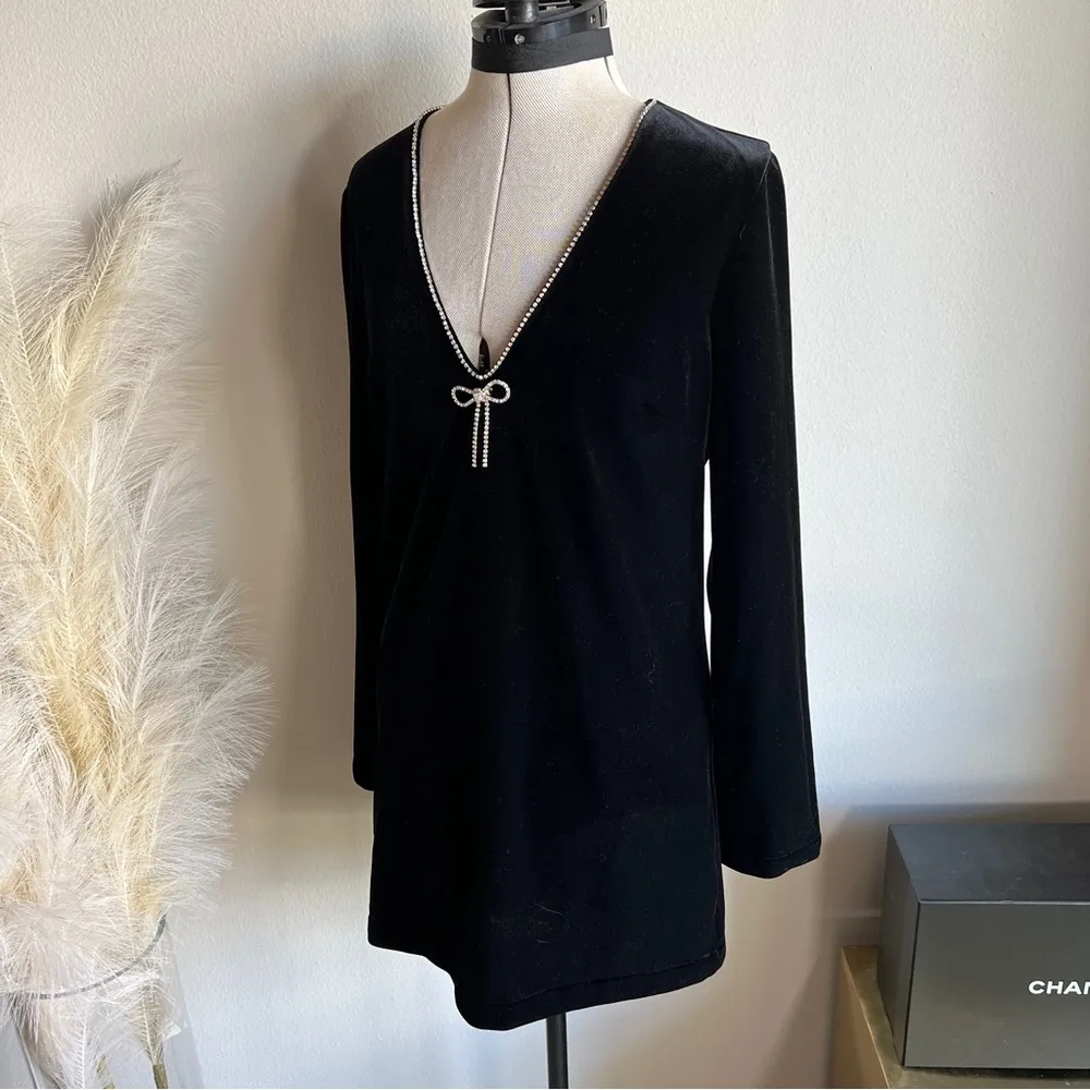 NWT Lucy Paris Black Velvet Long Sleeve Rhinestone Bow mini dress - Image 7