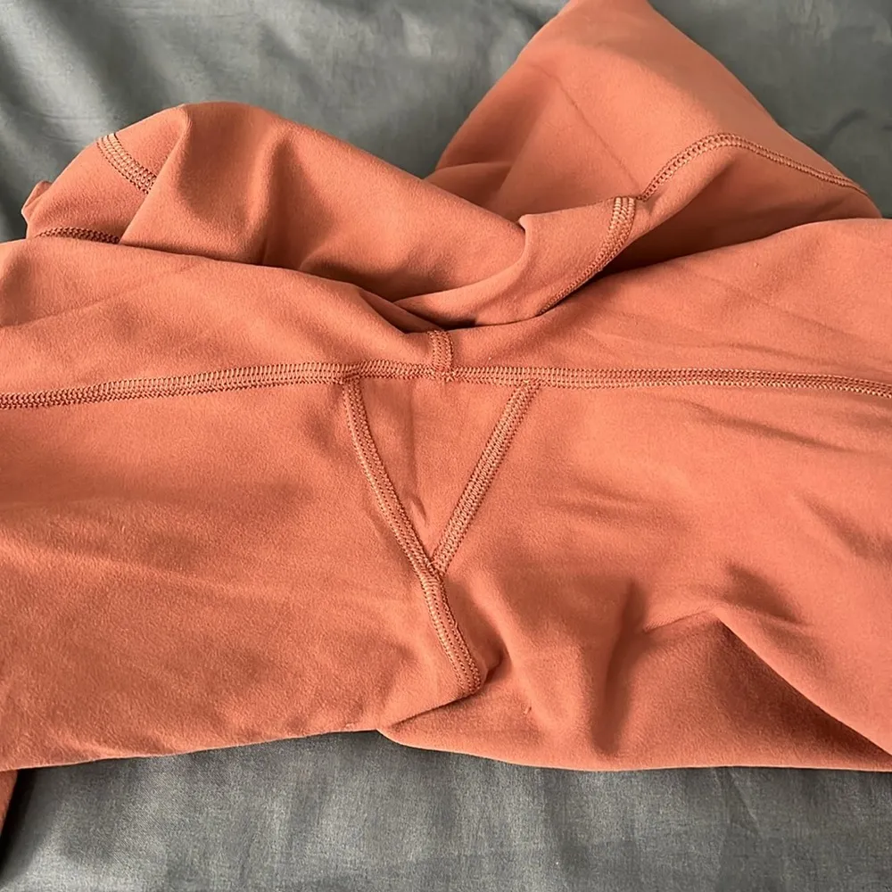 Lululemon Groove Super High Rise Crop Size 4 - Image 3