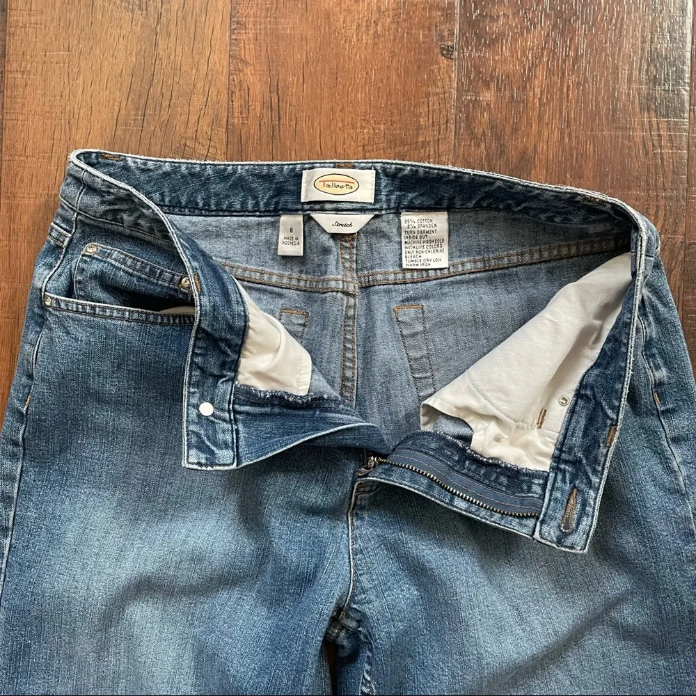 Talbots  stretch jeans with rhinestone trim, size 8 - Image 5