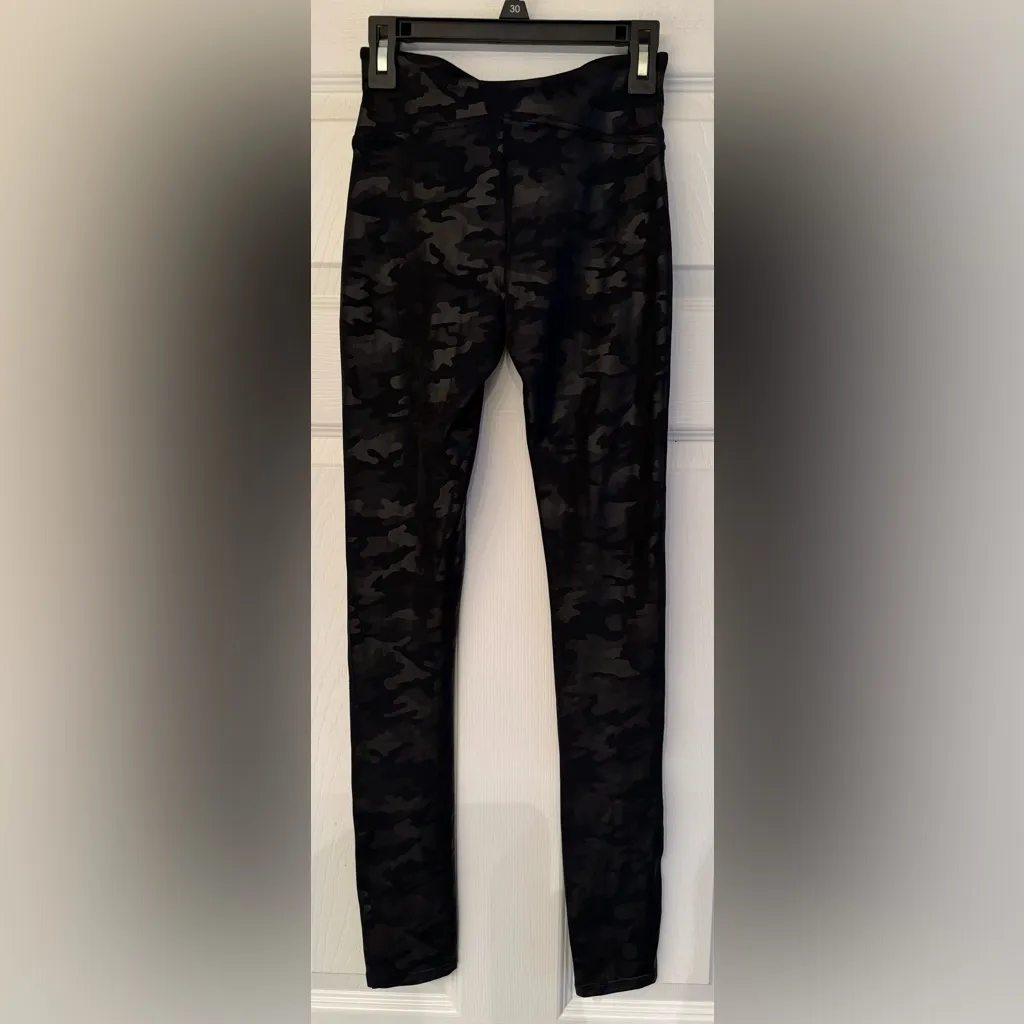 SPANX Faux Leather Camo Legging In Black Women’s Nylon Size XS - Image 5