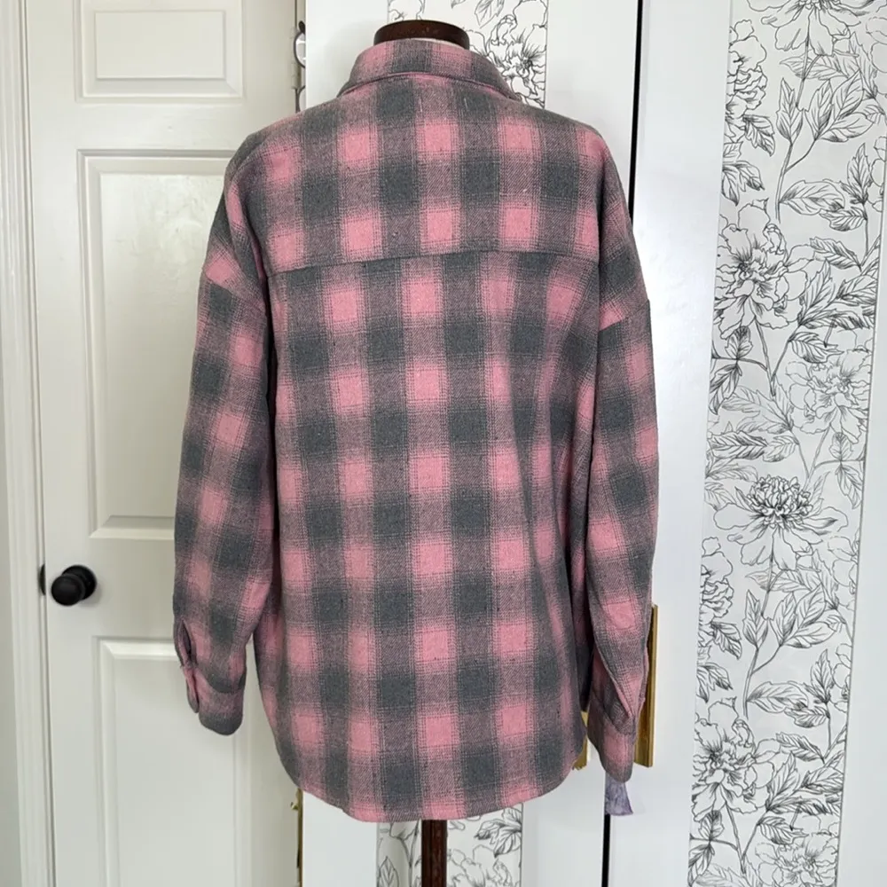 Pink Lilly pink plaid button down - Image 11