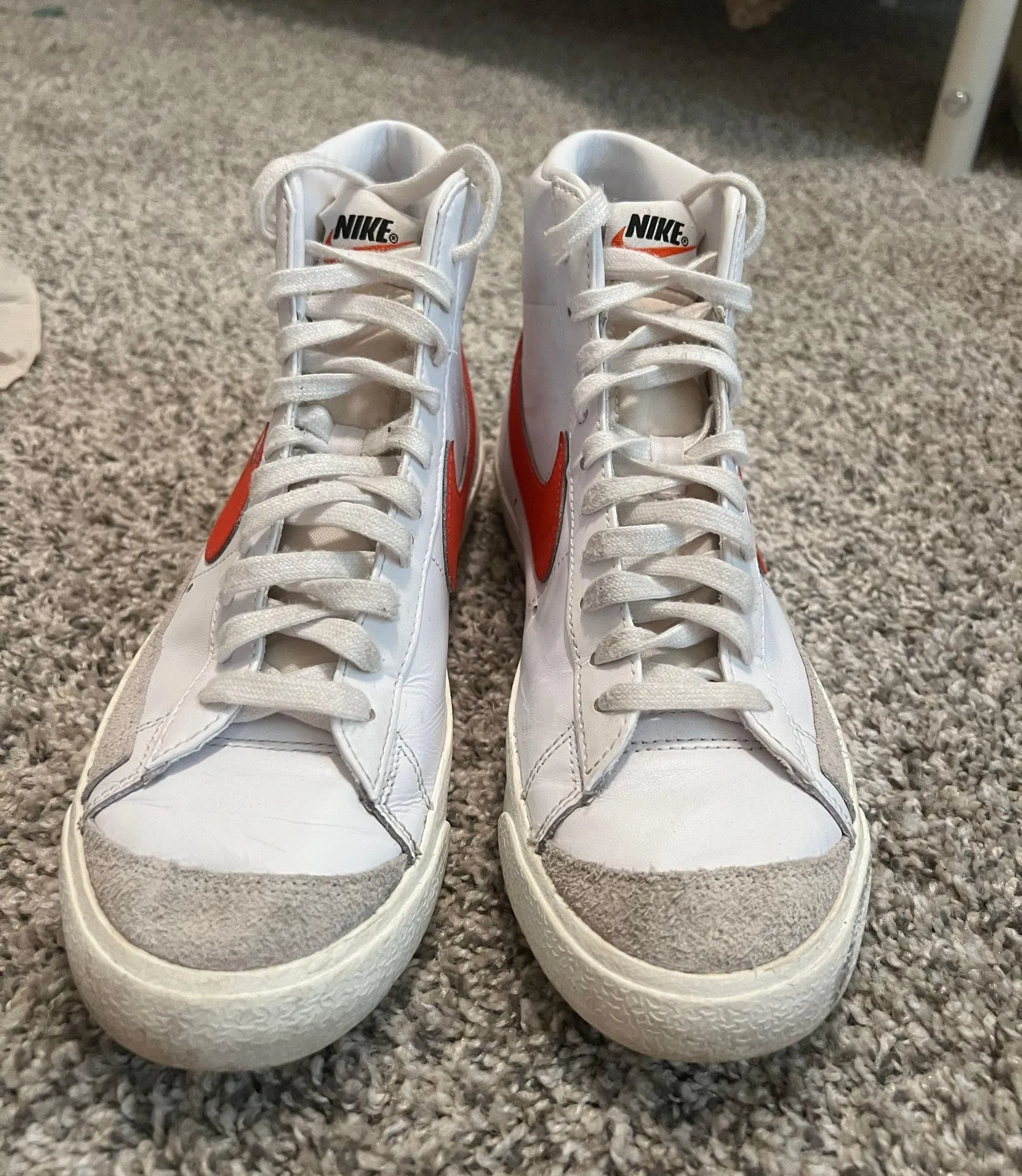 White And Red Blazers - Image 5