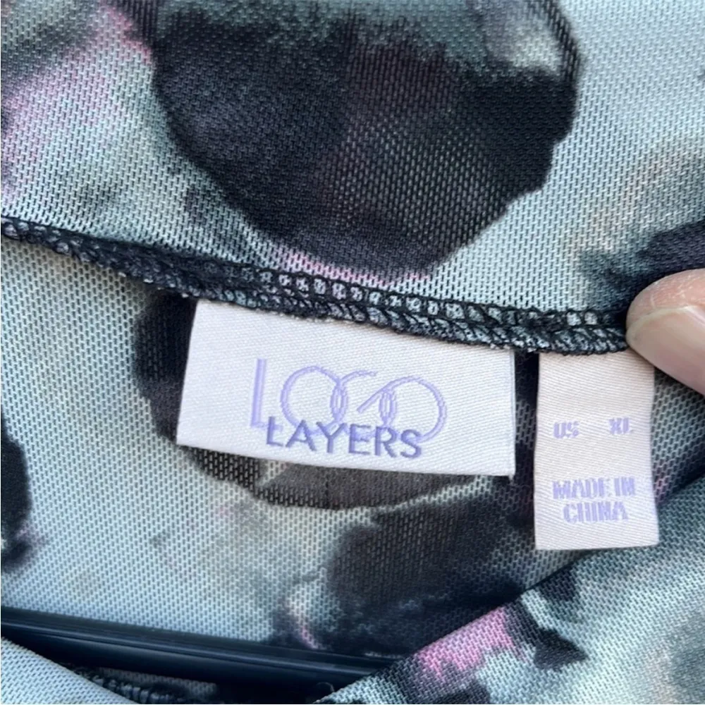 EUC LOGO Lori Goldstein Top - Image 3