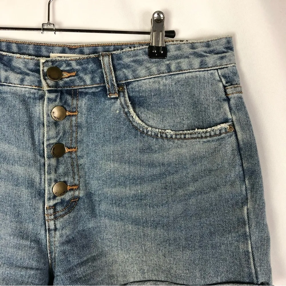 Billabong Medium Blue Button Front High Tide Denim Shorts 30 - Image 4