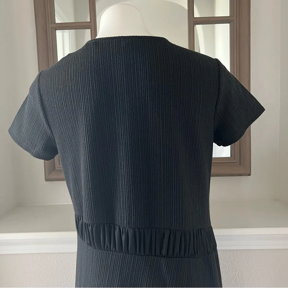 Athena Marie Textured Asymmetric Hem Midi Dress in Black, Size L New w/Tag $120 - Image 7