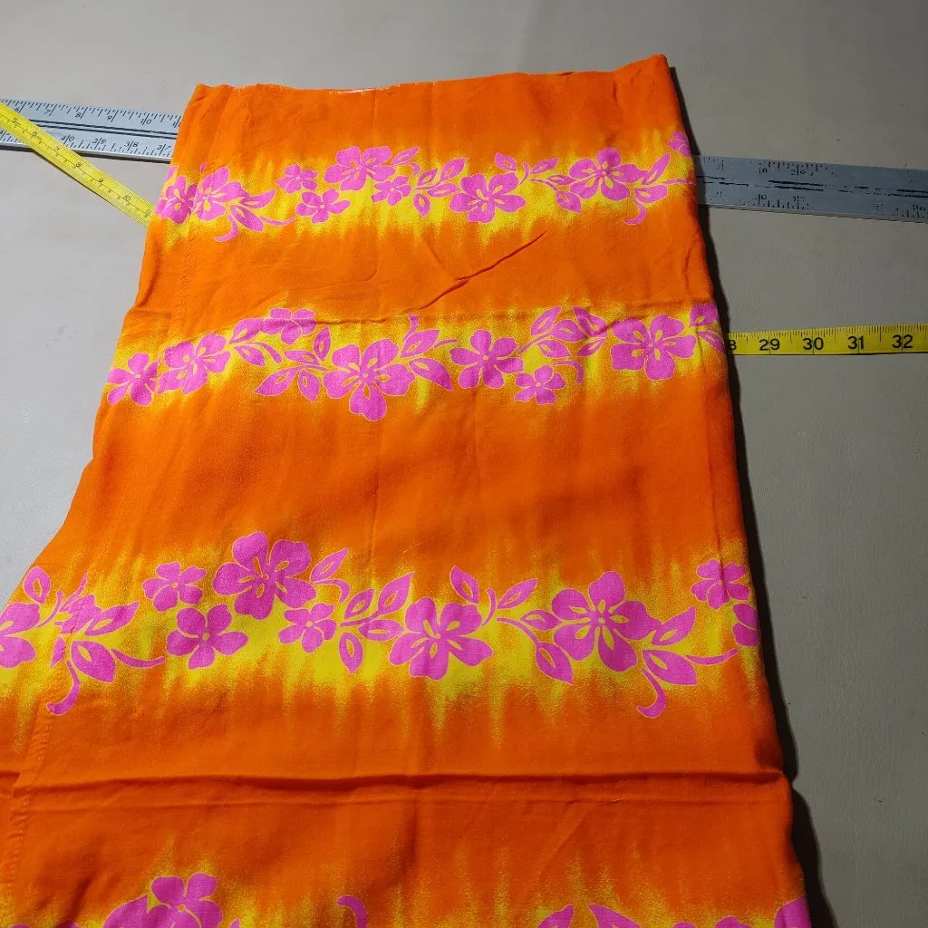 Y2K Floral Hawaiian Sarong Wrap Beach Coverup Orange Pink Floral Fabric 60 by 42 - Image 7