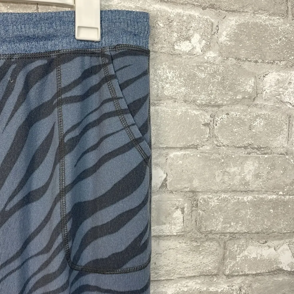 Karen Neuburger 3 Pieces Textured Pajama Set, Blue Size L - Image 13