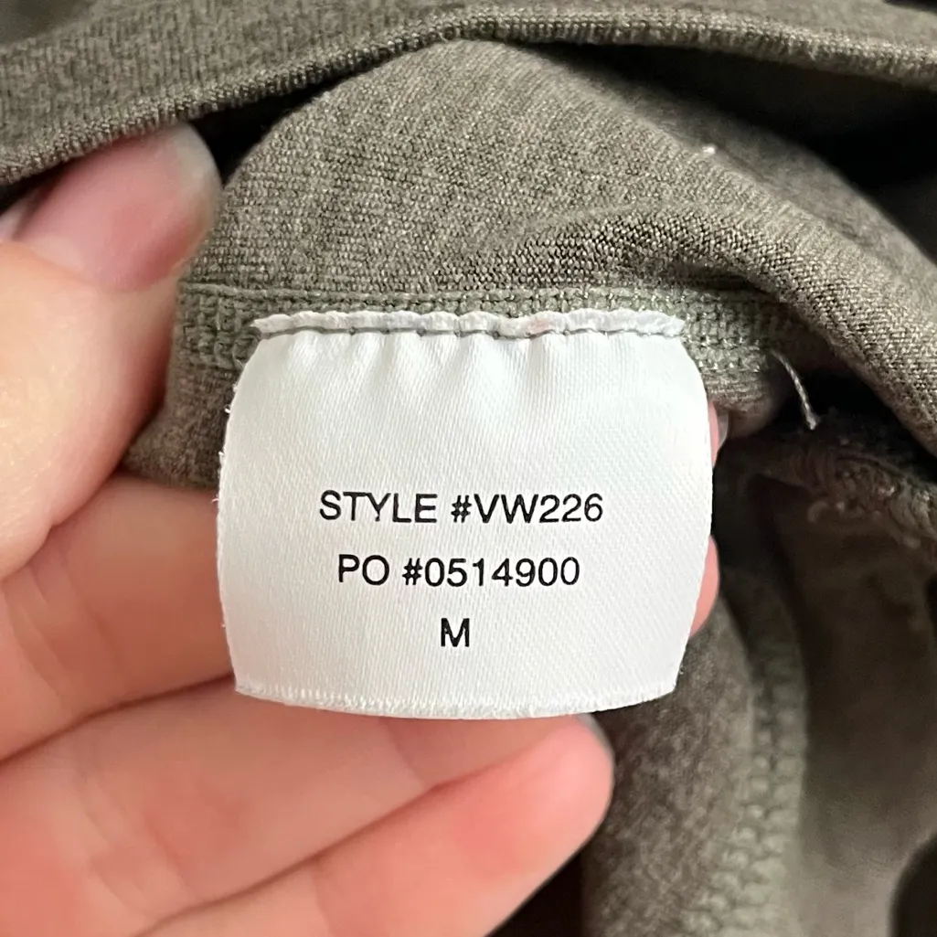 Vuori Women’s Halo Essential Hoodie Medium - Image 11