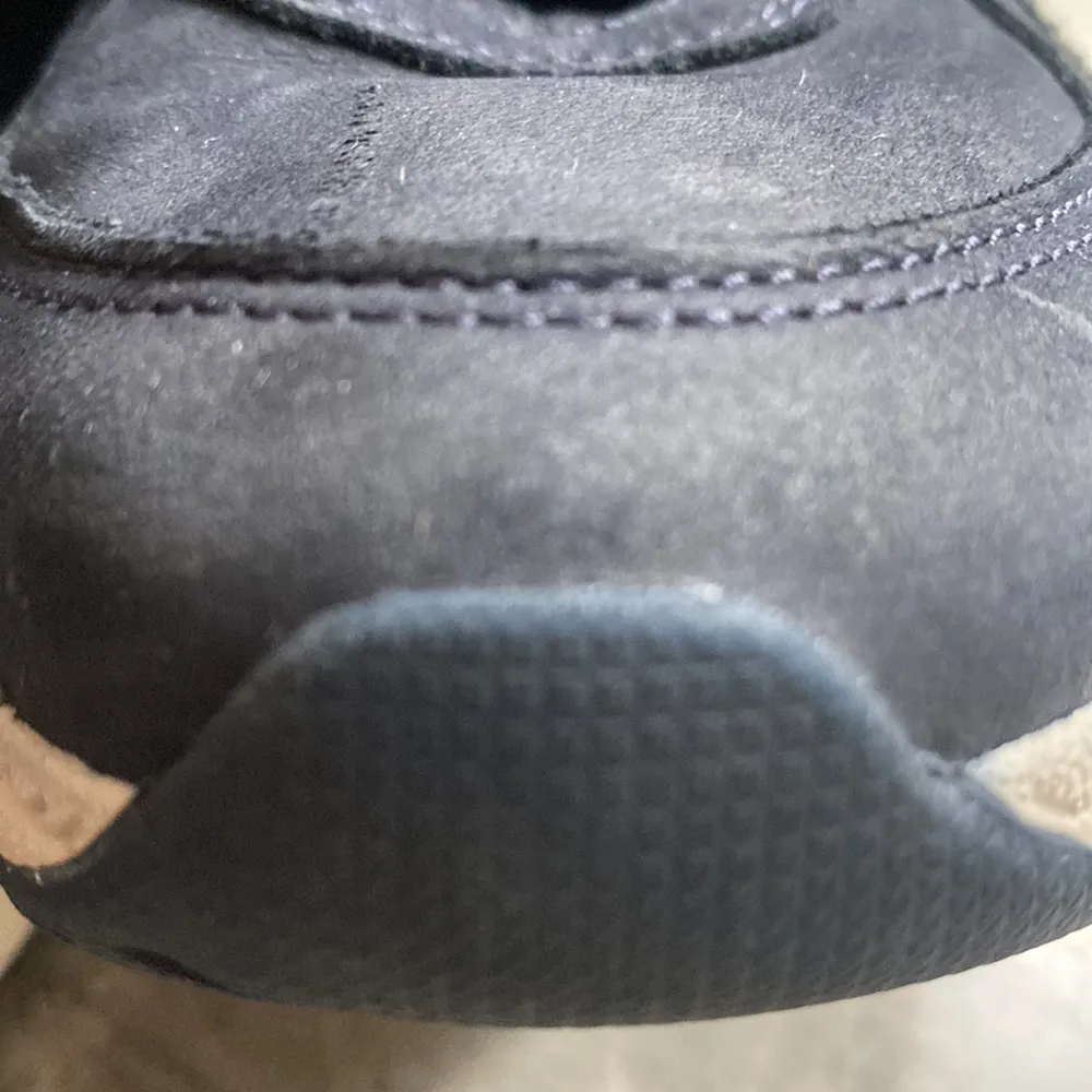 Everlane  The Trainer Blue Suede Sneakers - Image 6