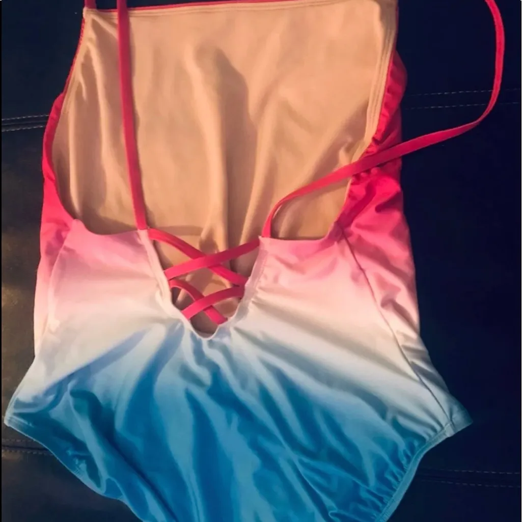 New Free Press
Hailee Square Neck One-Piece Swimsuit - Image 4