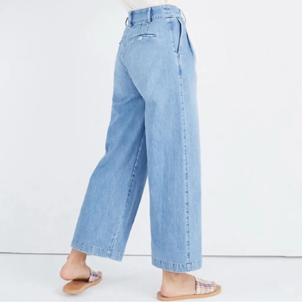 Madewell Pleated Wide-Leg Jeans in Kinnon Wash 4 - Image 4