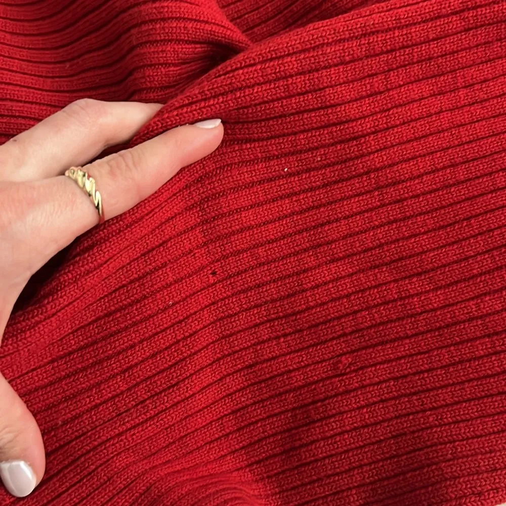 Banana Republic 100% Merino Wool Red Scarf - Image 6