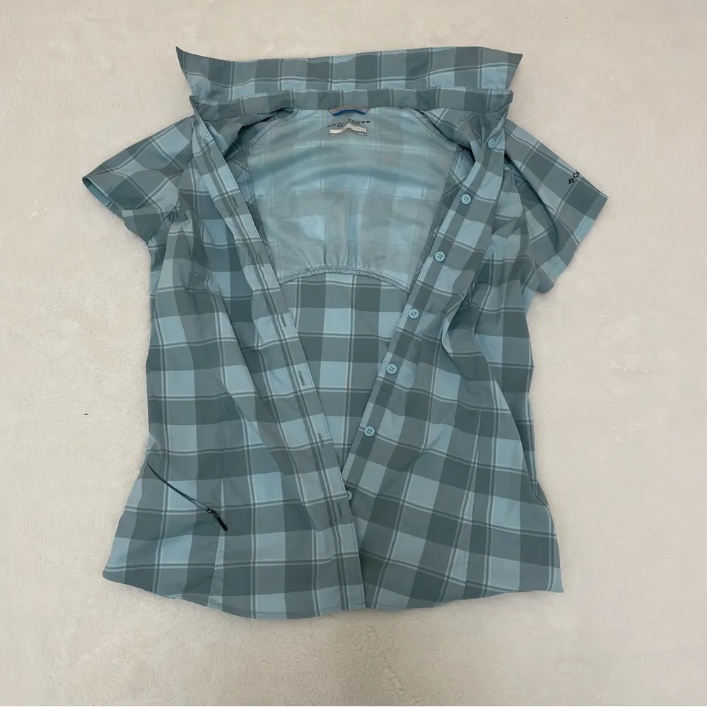 Columbia Sportswear Company  teal Plaid Short Sleeve Shirt. SMALL - Image 12