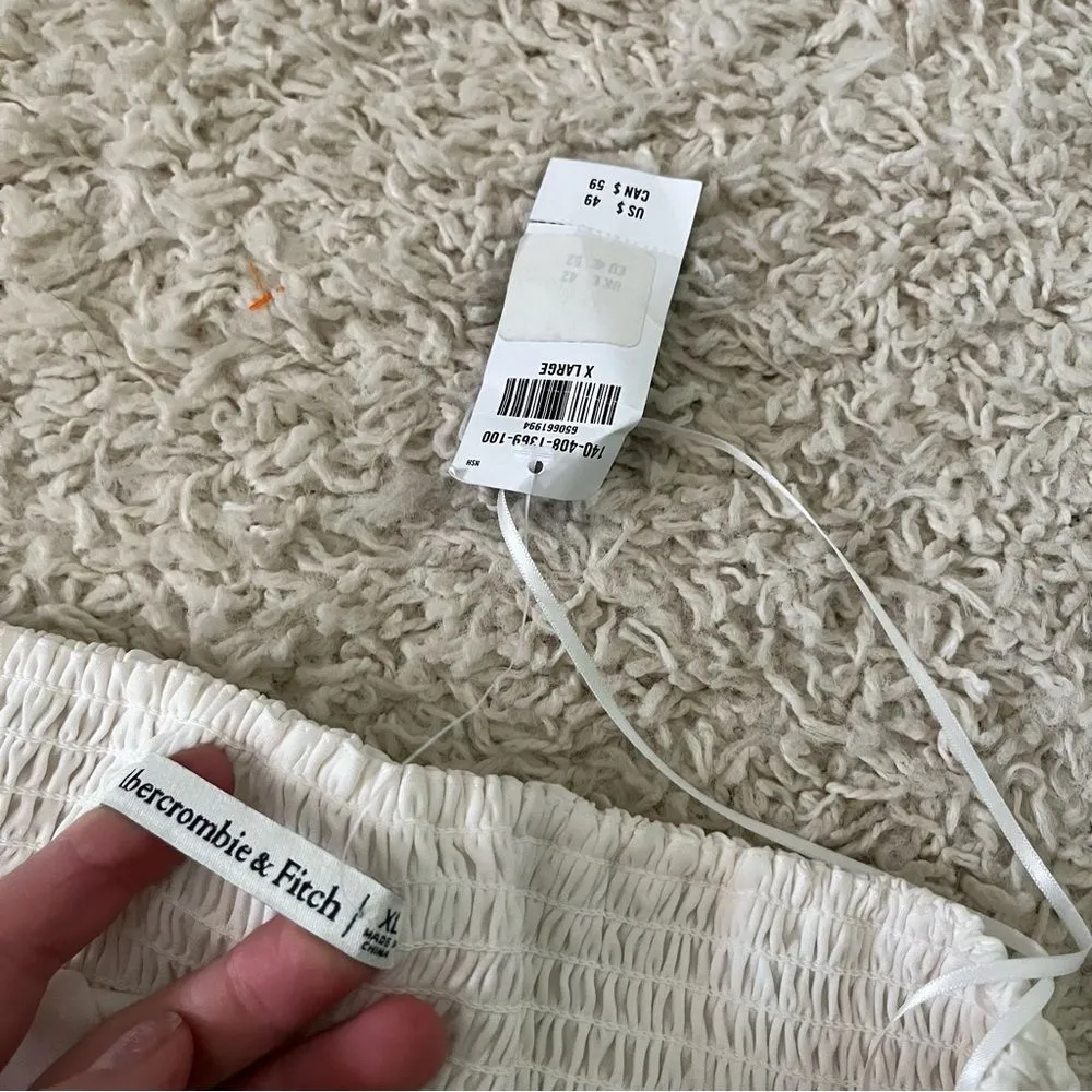 Abercrombie and Fitch halter top size XL - Image 4