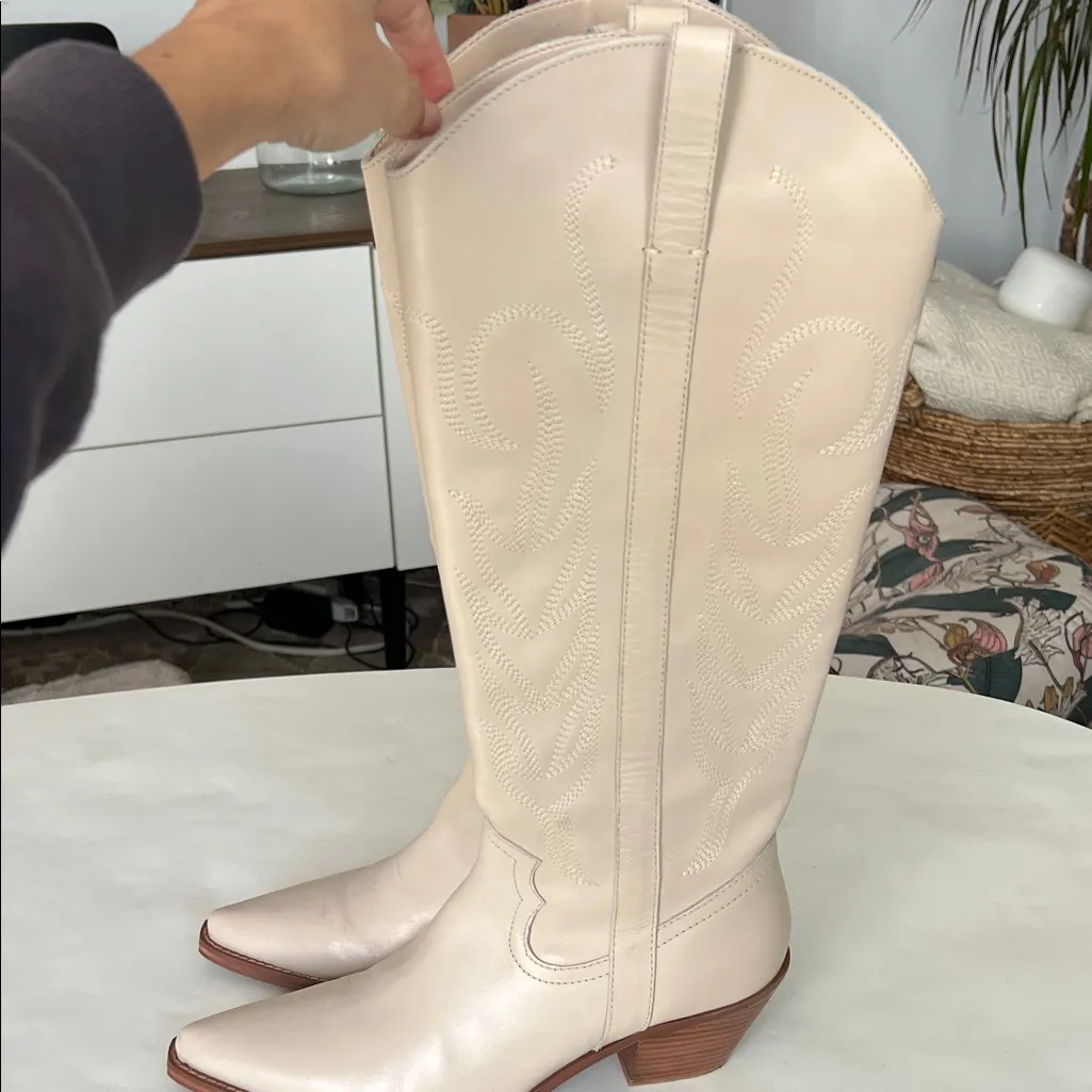 Coconuts by Matisse Agency Western Cowboy Boots in Ivory Size 10M $200 - Image 5