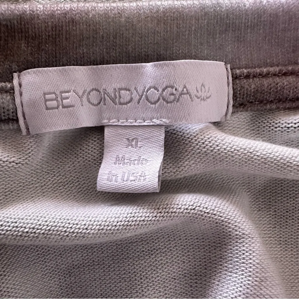 Beyond Yoga Printed Favorite Reglan Crew Pullover Cocoa Brown Size XL - Image 5