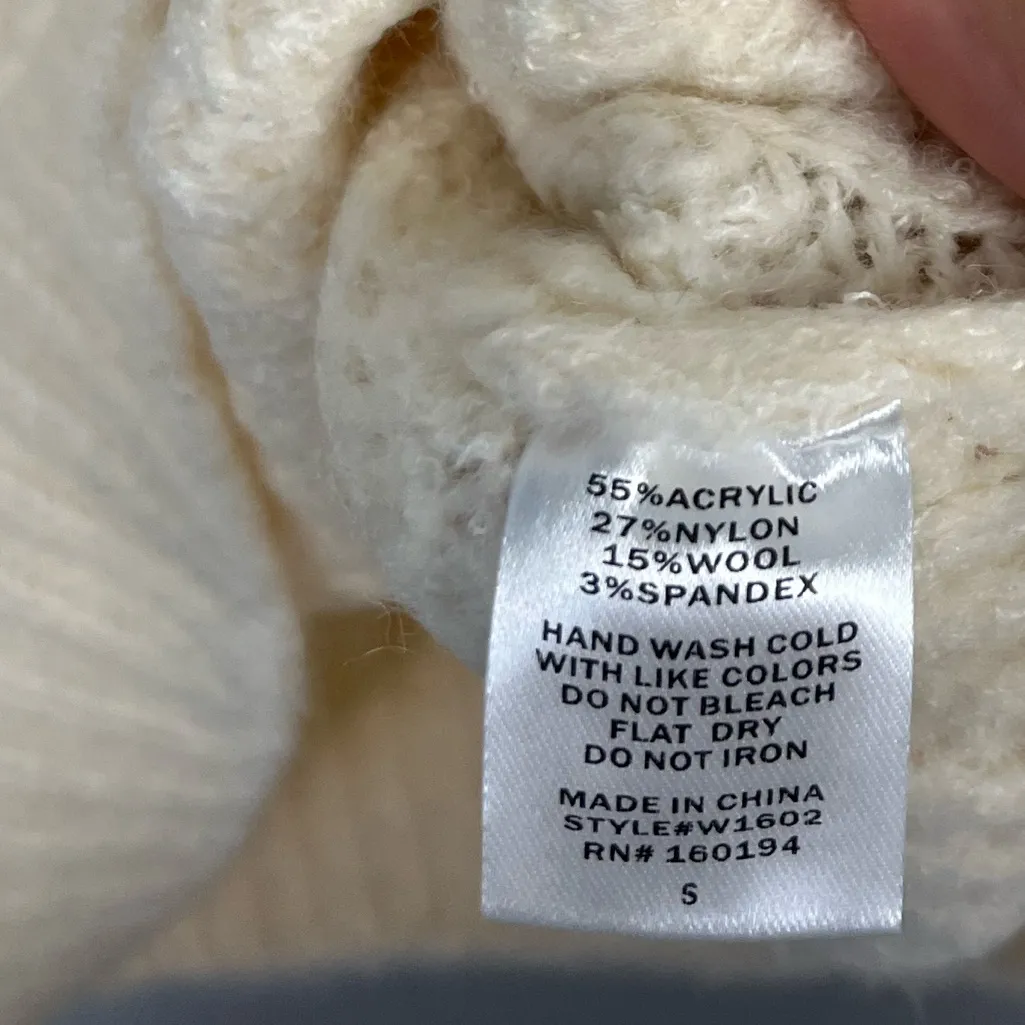 New By Together Wool blend cream turtleneck sweater vest size small - Image 5