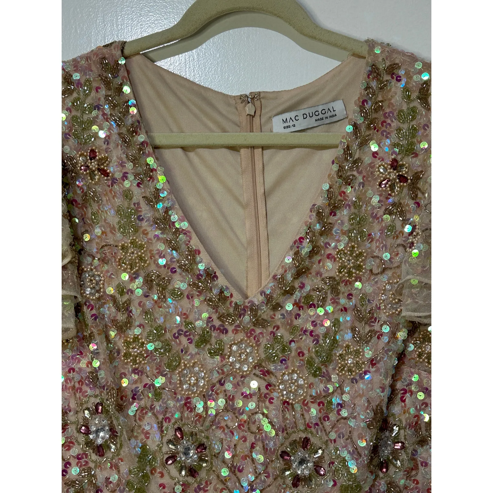 Mac Duggal Embellished Ruffled Cap Sleeve V-Neck Gown Size 12 NWT #10772 Sequins - Image 5