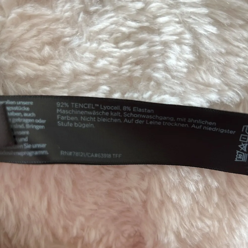 Eileen Fisher Black Tencel Elastane Stretch Jersey Knit Tank Top New With Tags - Image 3