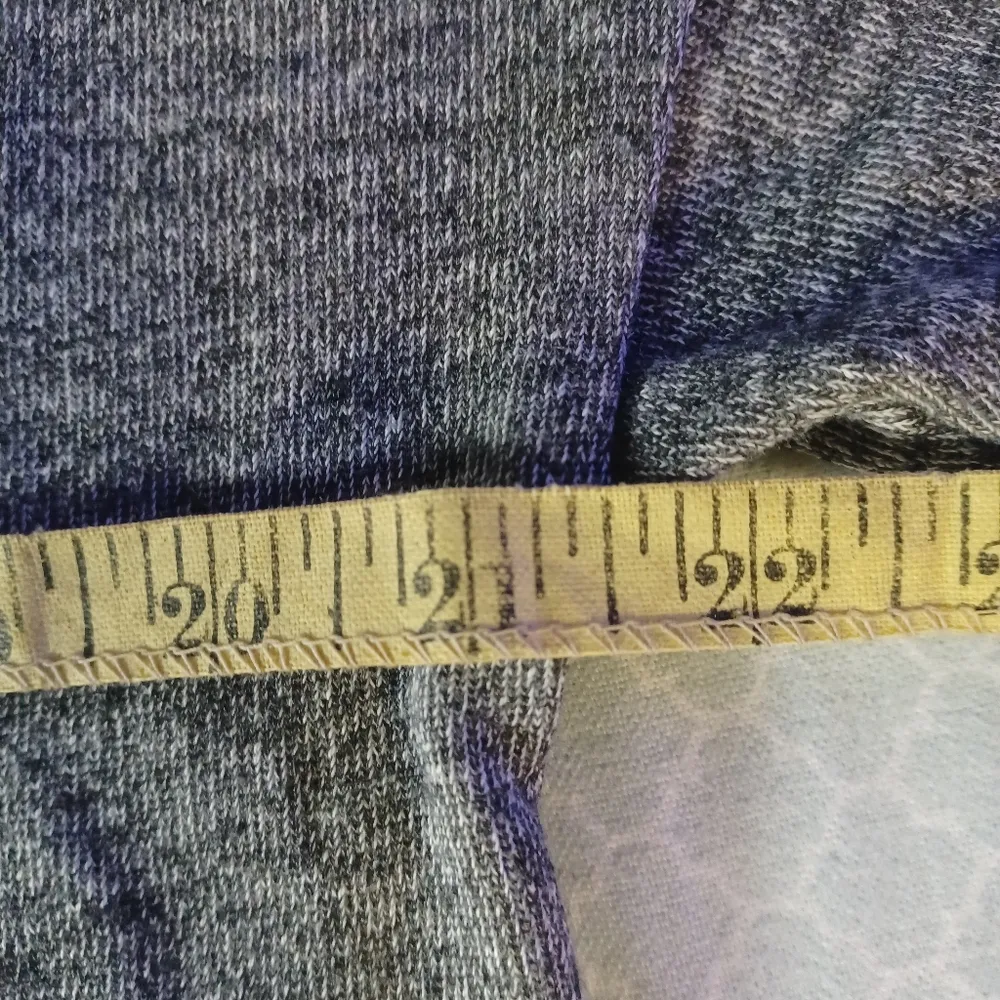 Others Follow womens gray sweatshirt with open back string design size s - Image 3