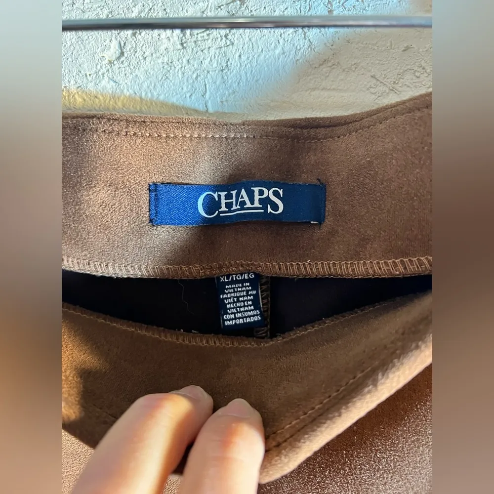 Faux suede pants by CHAPS, XL w side zip, equestrian vibe, EUC, straight -great! - Image 2