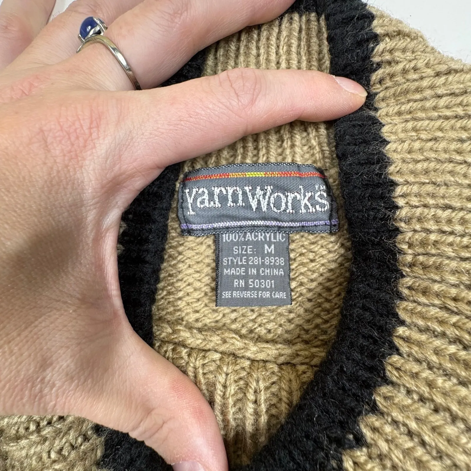 Vtg Style Mock Neck Floral Embroidered Sweater Women's Size M Tan Cream Black - Image 8