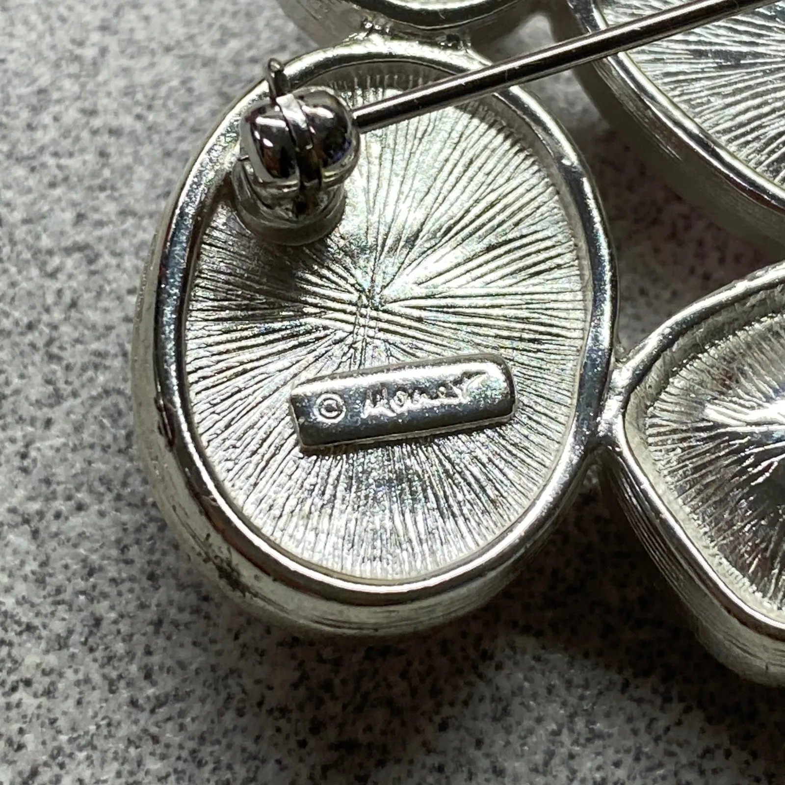 Vintage Monet Silver Tone Mixed Shapes Gemstone Brooch Pin Statement Accessory - Image 3