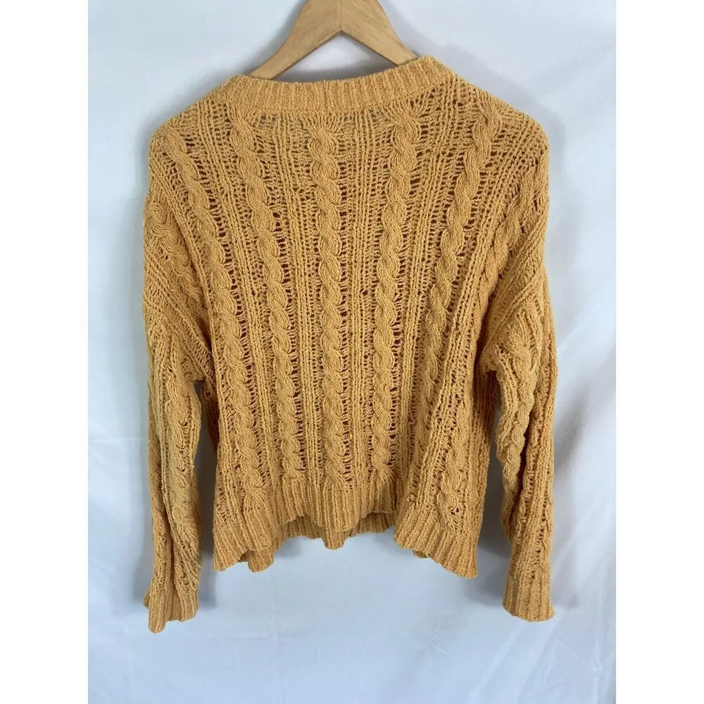 American Eagle Yellow Soft Cable Knit Sweater Size Medium - Image 4