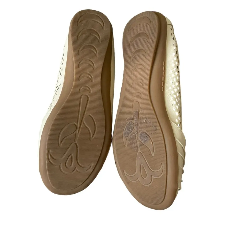 Cliff's by  women's size 6 1/2M cream slip on round toe flats shoe - Image 11