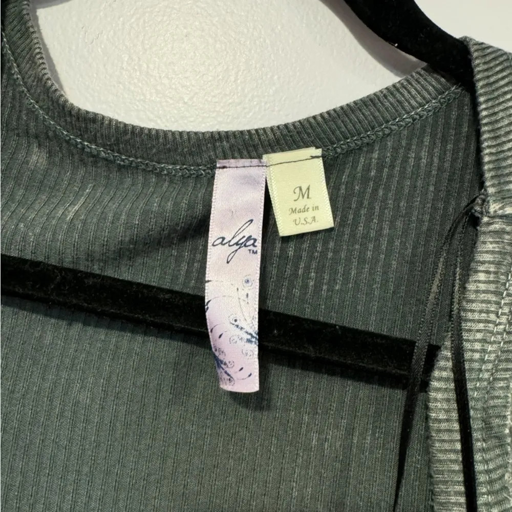 Alya Francesca’s grey‎ ribbed waterfall cardigan - Image 2