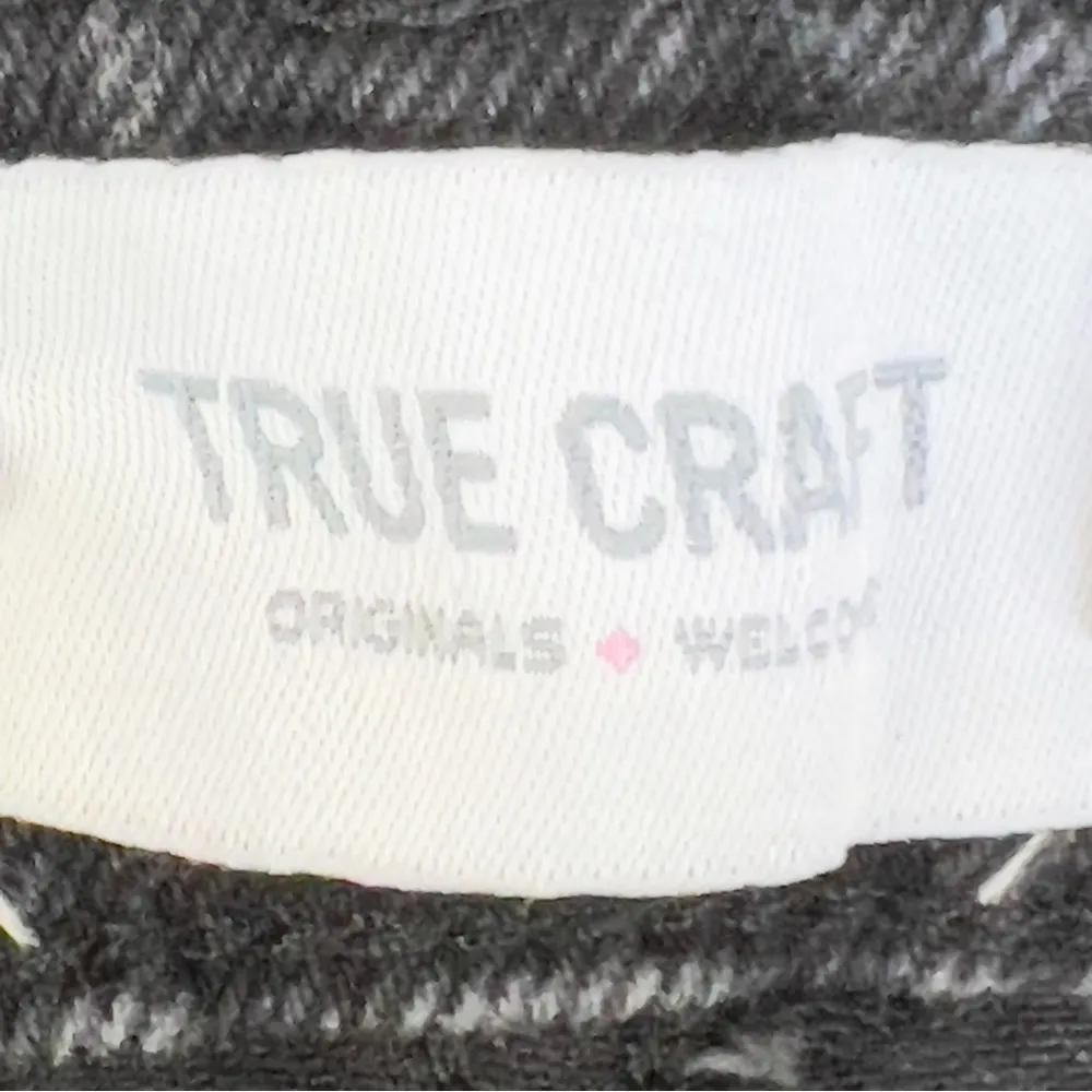 True Craft Size 5R Distressed Mom Jean Black Denim Skinny Leg with Holes… - Image 10