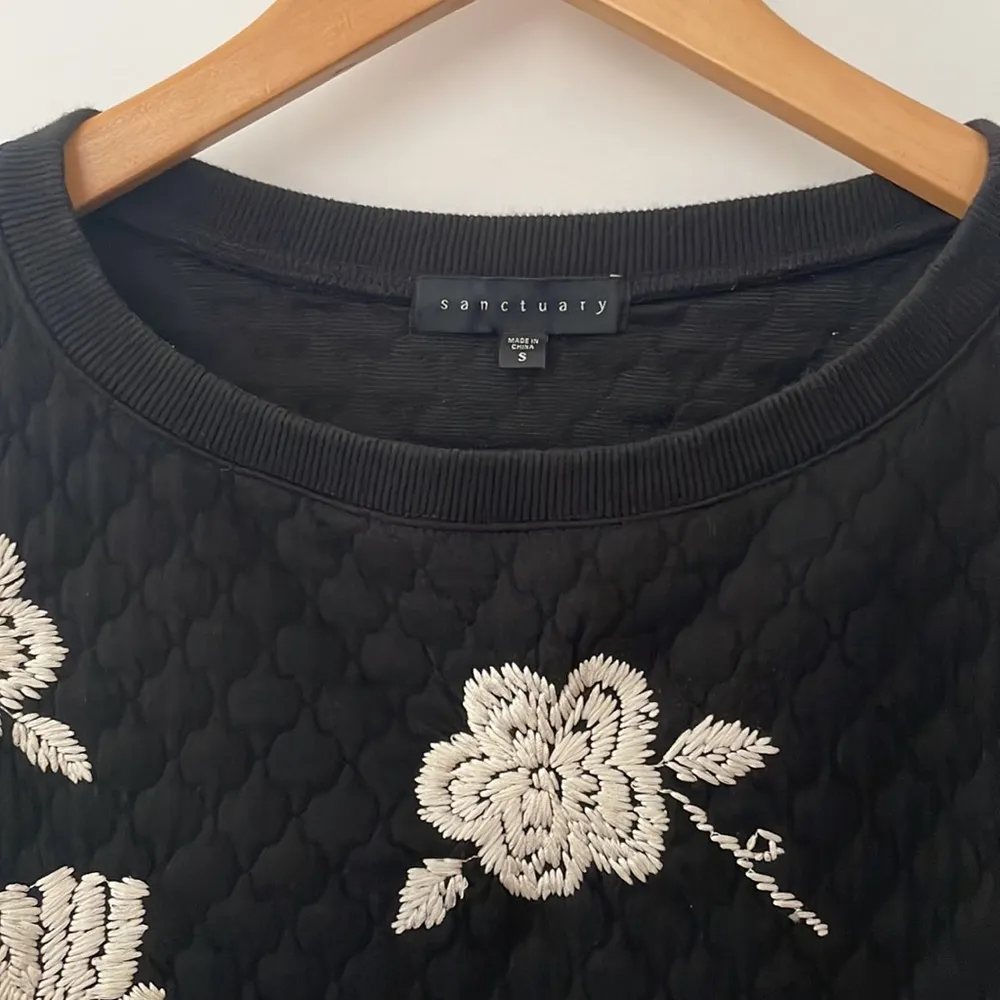 Embroidered Quilted  Crewneck Sweater - Image 5