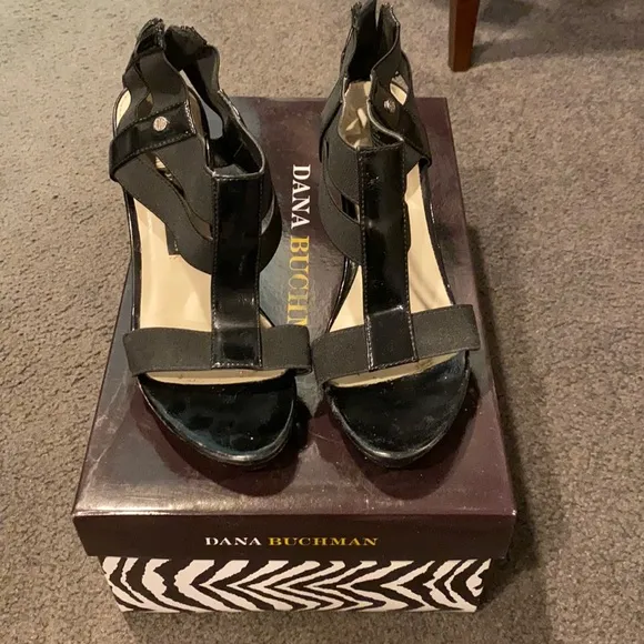 Dana Buchman Black Wedges Size 7 - Image 2