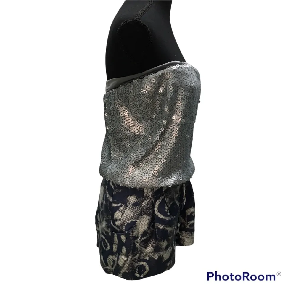 Alice San Diego Silver, Gray and, blue sequin strapless romper size Large Silver - Image 2