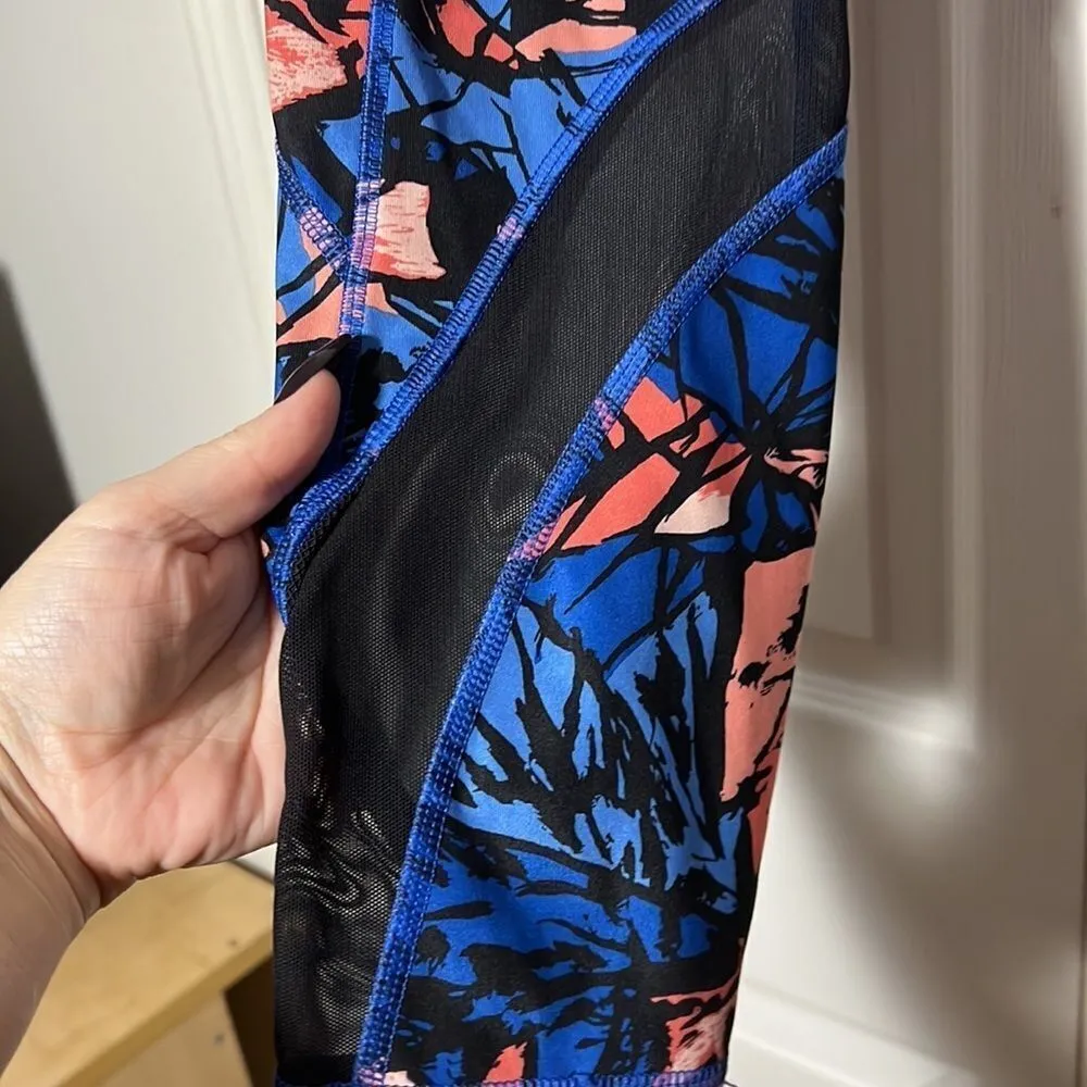 Lululemon‎ Athletica Inspire Tights Mesh 8 RARE Unique Leggings Yoga Flawless - Image 3