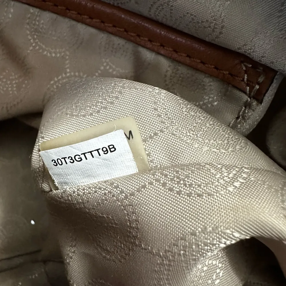 Michael Kors Jet Set Drawstring Bag - Image 4