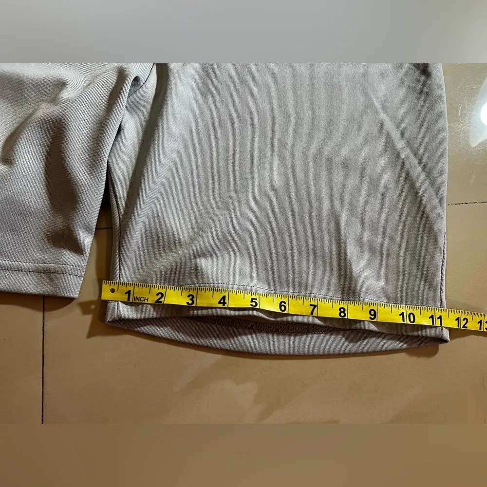 WILSON beige Sports Tennis/Golf Shorts Size X Large lightweight Gray - Image 7