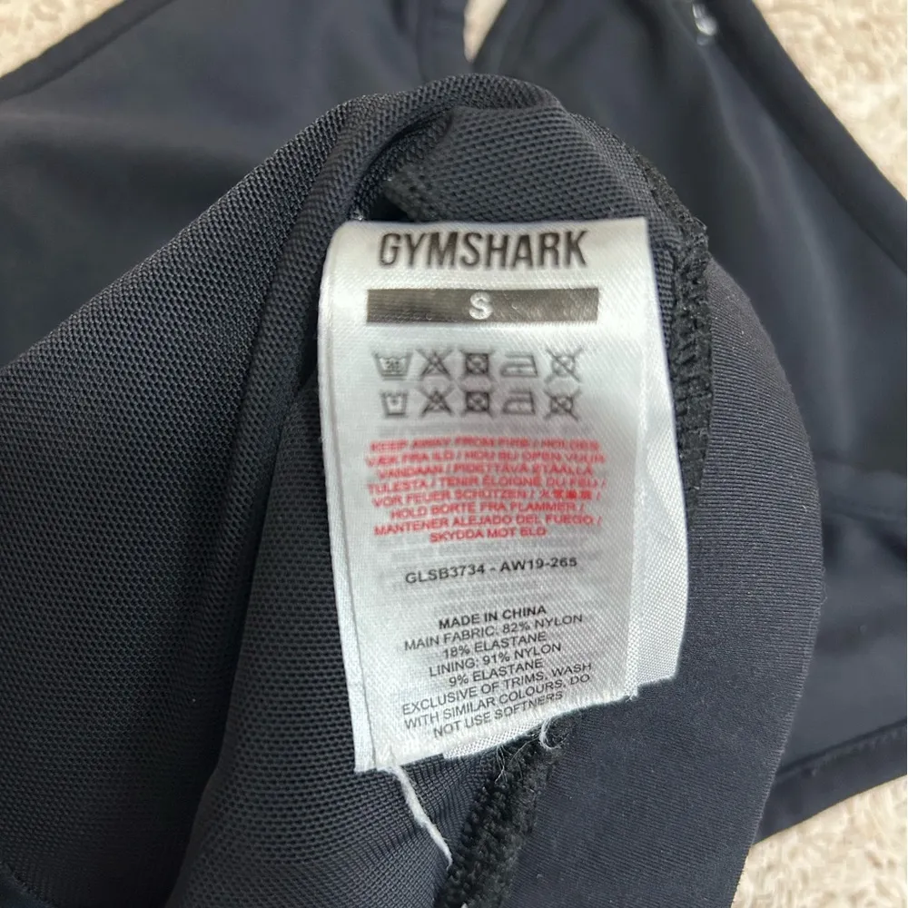 Gymshark Black Women's Tank Top - Image 4